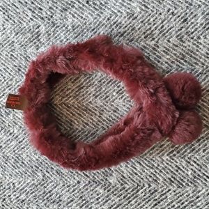 Danier Fur Collar Scarf Neck Warmer – Burgundy with Pom Poms